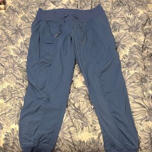 Lululemon dance studio joggers  Pants